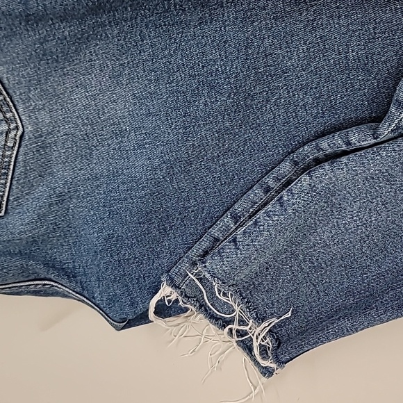 Redone 90s high rise ankle crop distressed jeans - Picture 11 of 15